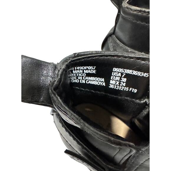 Time and Tru Women's Black Heeled Bootie - Size: 7 - Picture 2 of 10